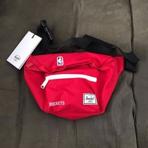 Herschel Supply Co Houston Rockets Seventeen Hipsack Waist Bag Fanny Pack NBA